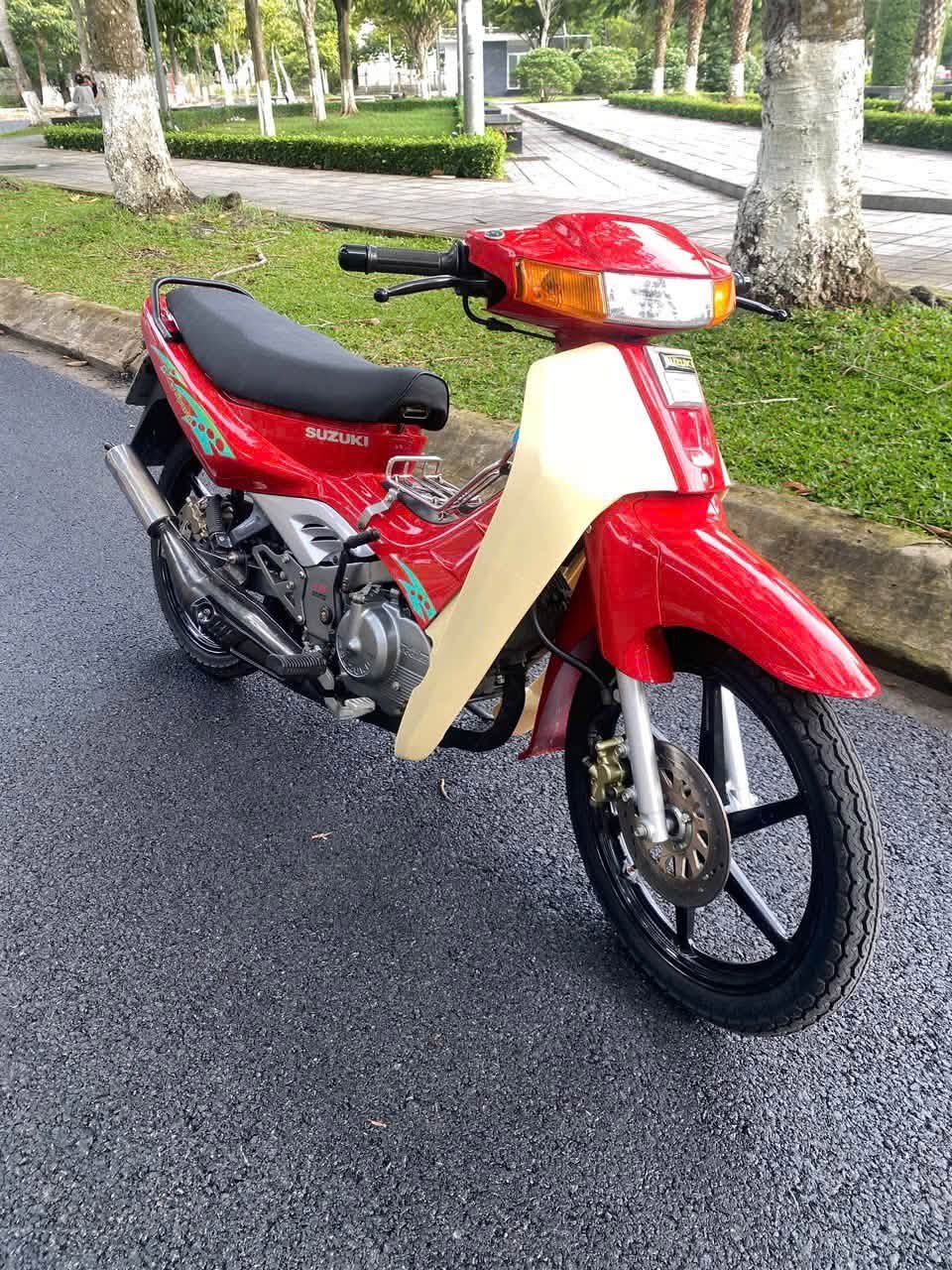 Suzuki Sport Xipo Đỏ Kem – Selected